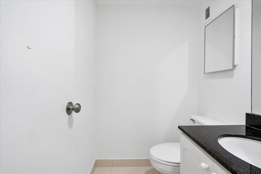 Beachfront 2 Bedroom At Tides Hollywood 8Th Floor ภายนอก รูปภาพ