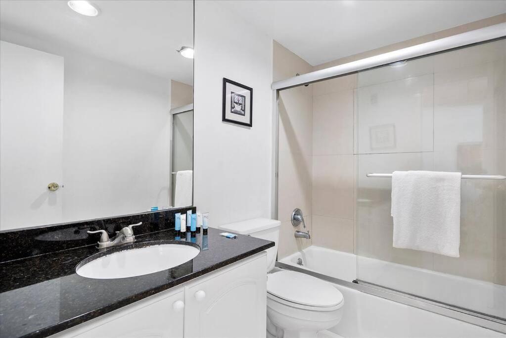 Beachfront 2 Bedroom At Tides Hollywood 8Th Floor ภายนอก รูปภาพ