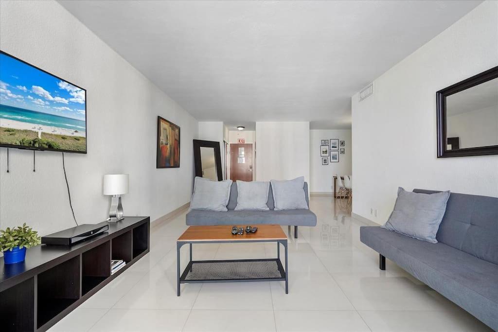 Beachfront 2 Bedroom At Tides Hollywood 8Th Floor ภายนอก รูปภาพ