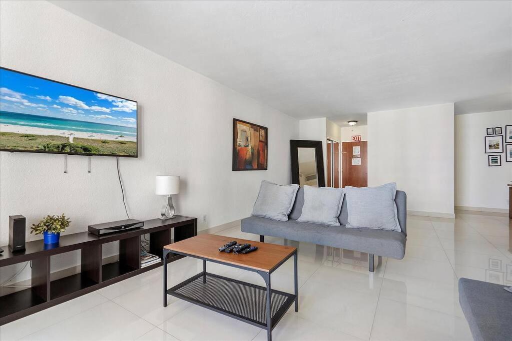 Beachfront 2 Bedroom At Tides Hollywood 8Th Floor ภายนอก รูปภาพ