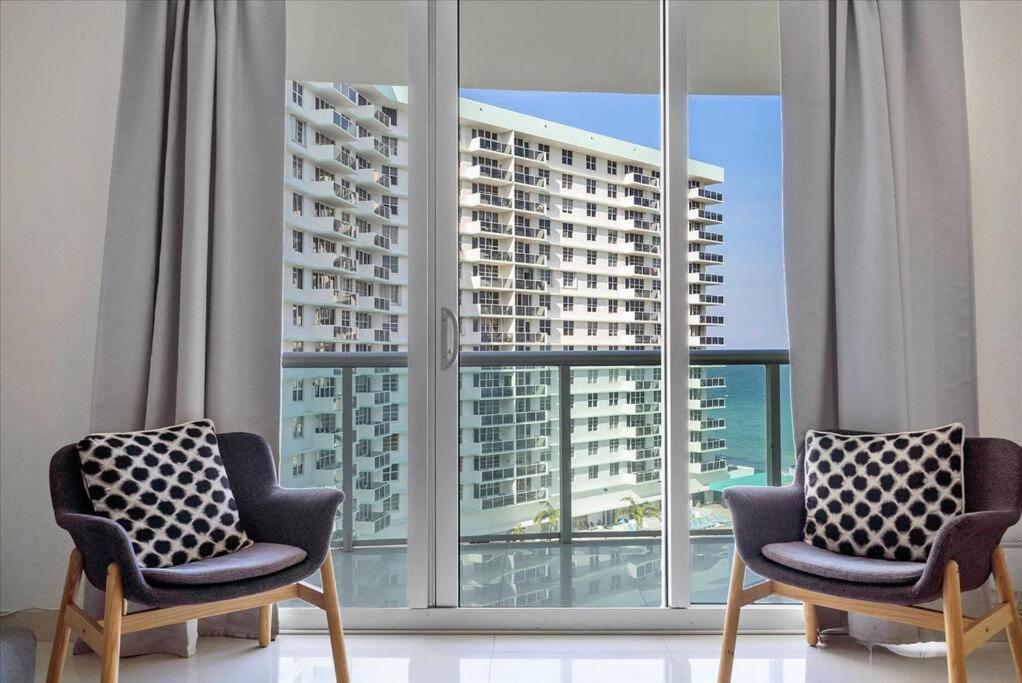 Beachfront 2 Bedroom At Tides Hollywood 8Th Floor ภายนอก รูปภาพ